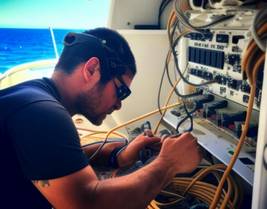 How Marine Electricians Navigate Unique Challenges